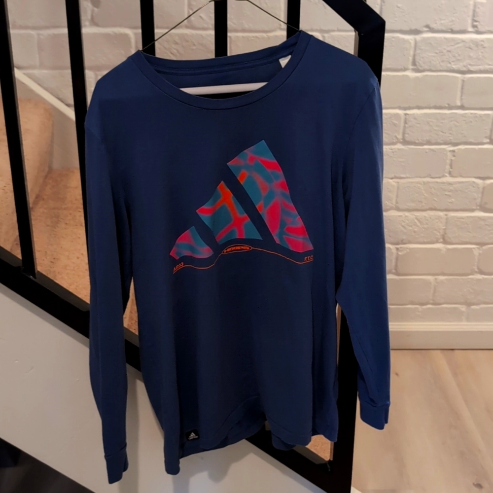 Adidas long sleeve size medium